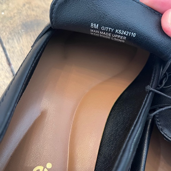 NWOT Kensie Woman’s Black Loafers size 8 - Picture 6 of 6